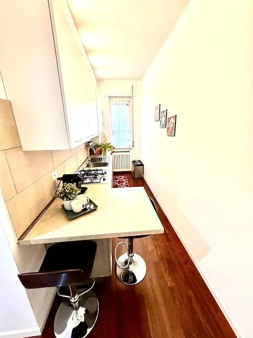 Apartment Appartamento Incantevole A Como